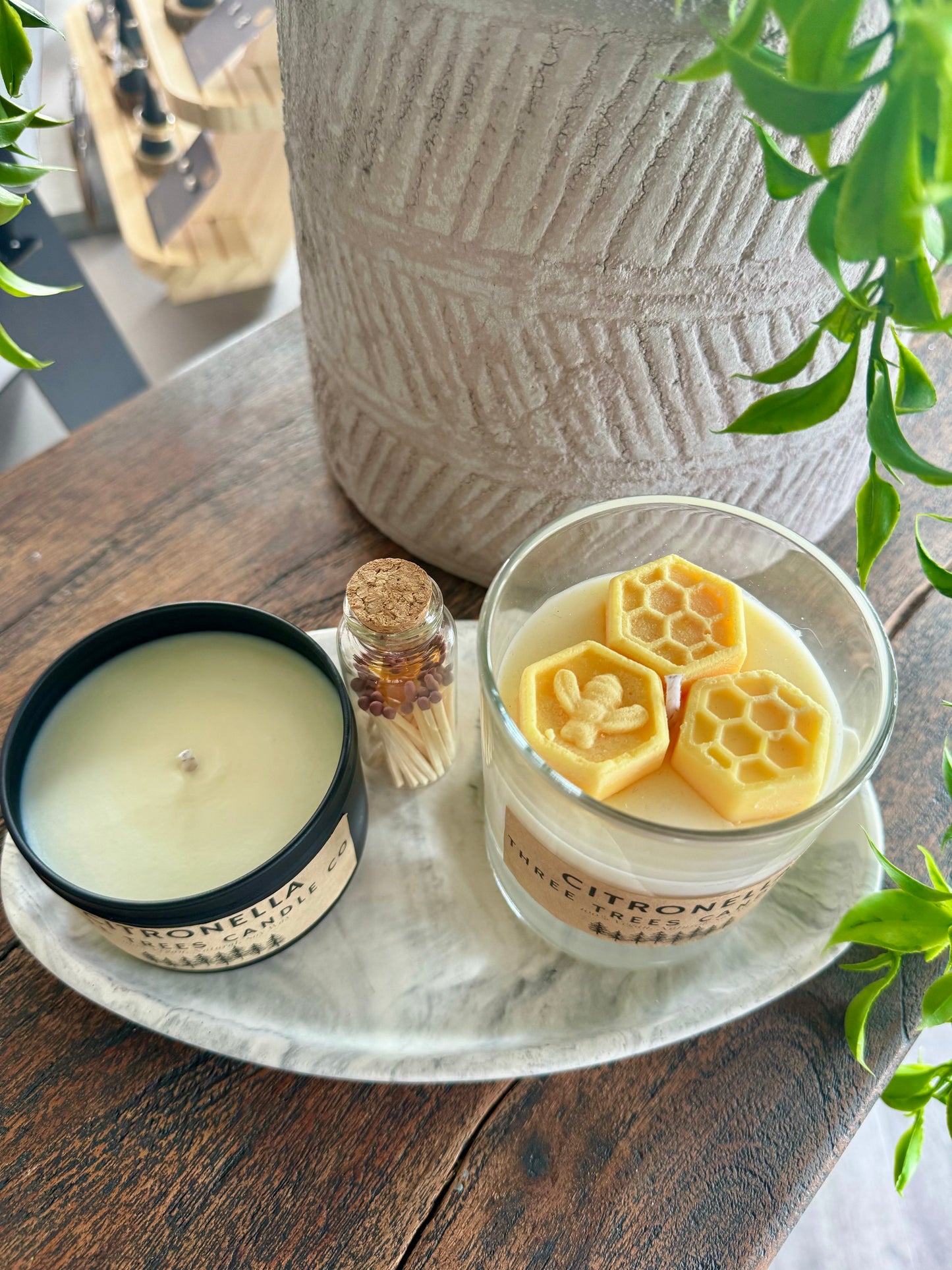 Citronella Lemon Citrus Scented Sculptural Candle. Perfect Spring and Summer Fragrance. Vegan Hand-poured Sustainable Eco-Friendly Soy Wax