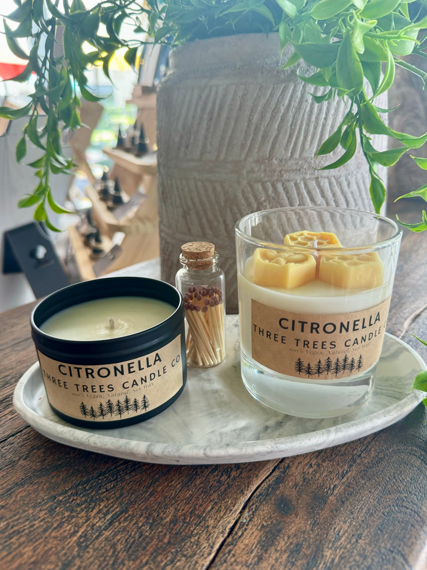 Citronella Lemon Citrus Scented Sculptural Candle. Perfect Spring and Summer Fragrance. Vegan Hand-poured Sustainable Eco-Friendly Soy Wax