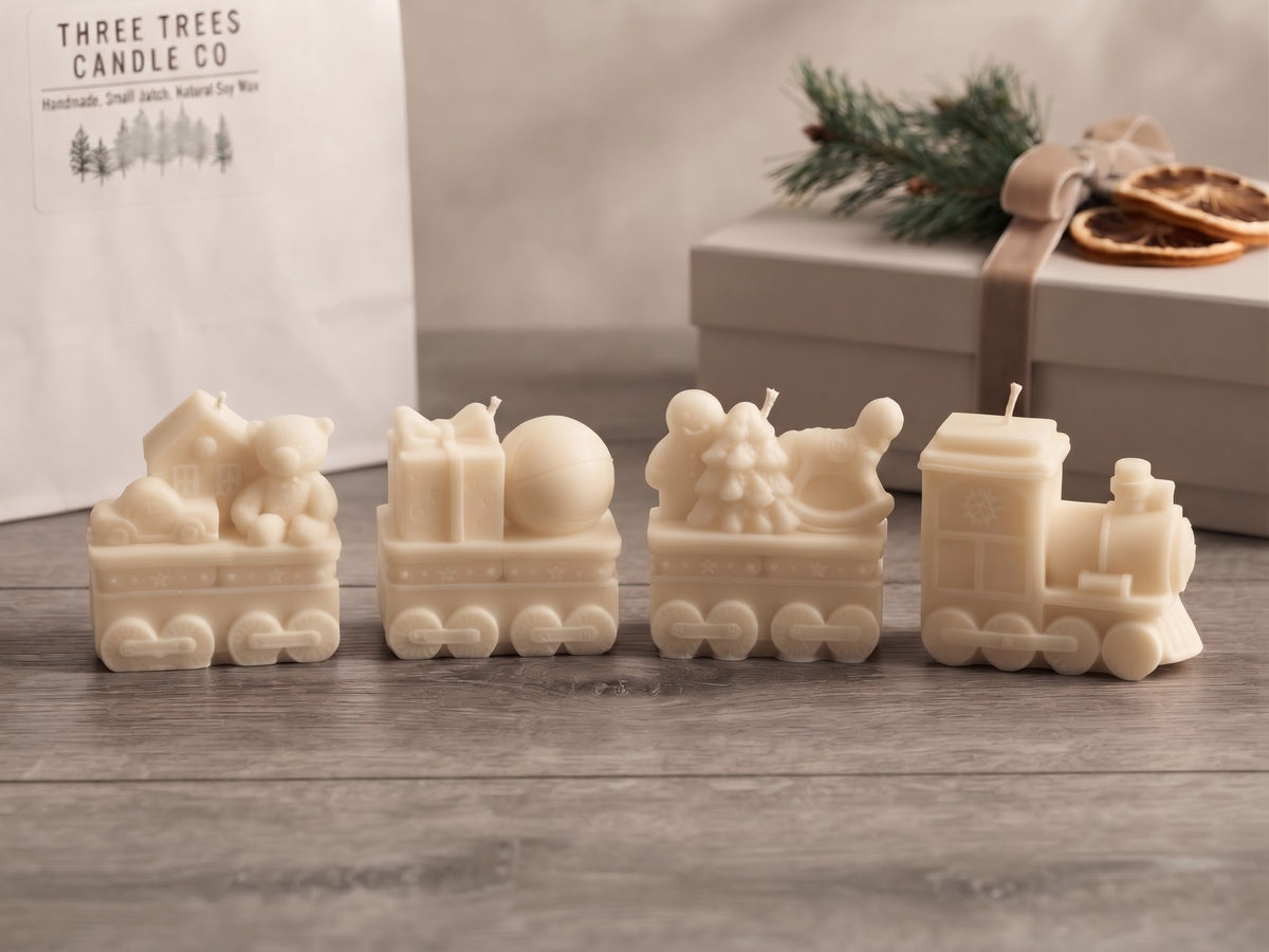 Train Set -Shaped Soy Wax Candle - Festive & Decorative