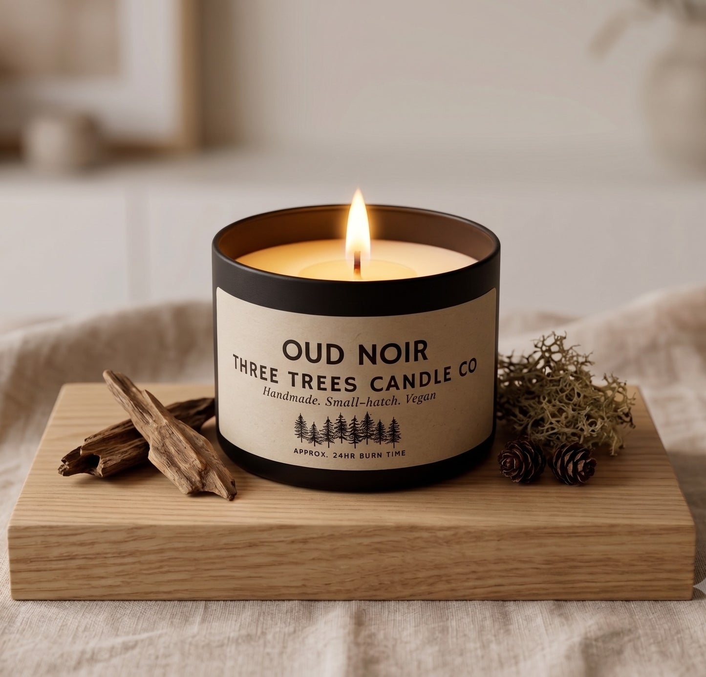 Oud Noir Scented Soy Wax Candle – Exotic & Luxurious