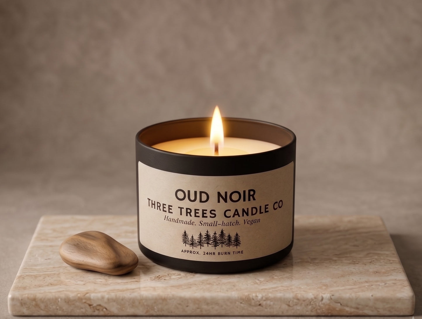 Oud Noir Scented Soy Wax Candle – Exotic & Luxurious