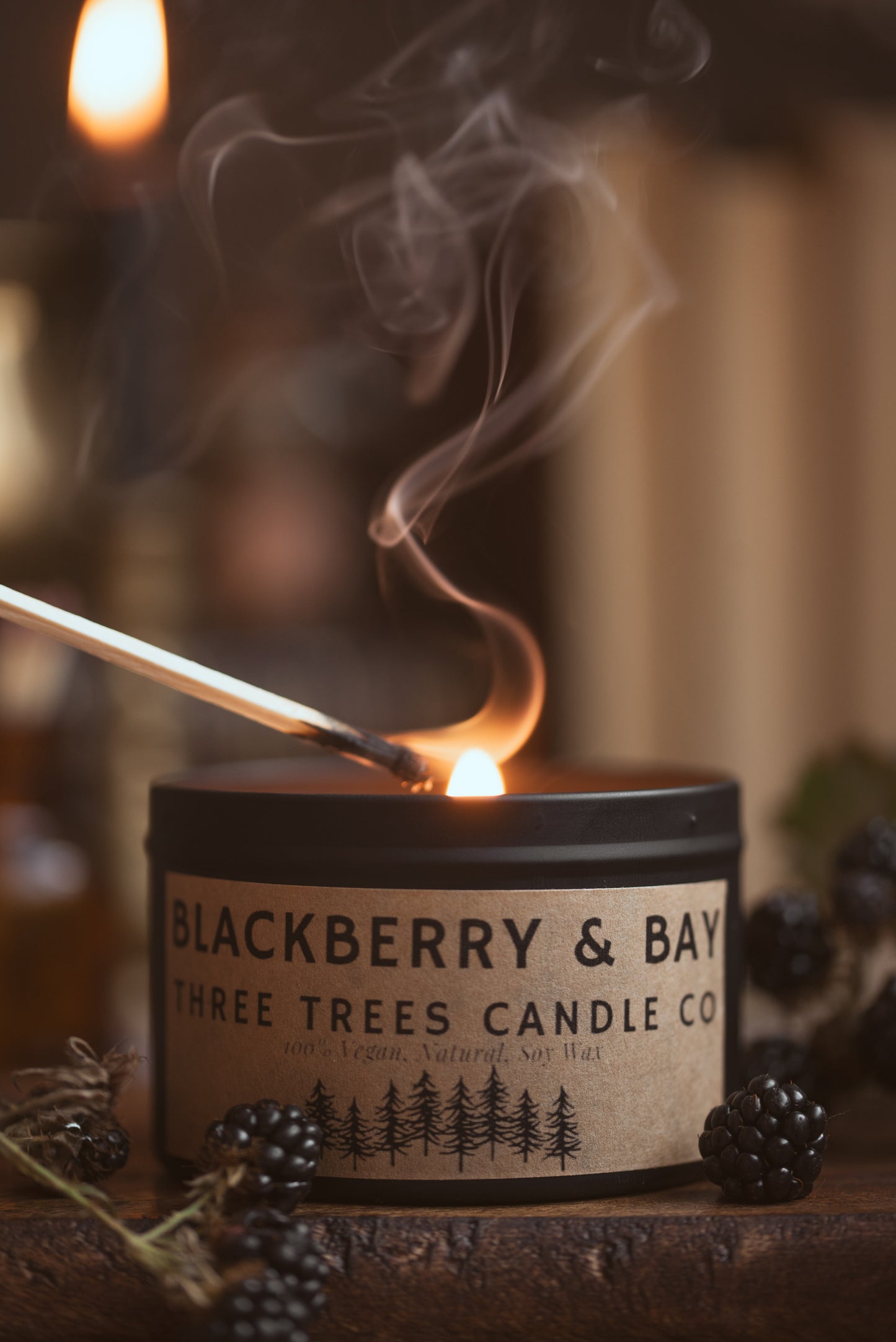 Blackberry and bay scented candle tin