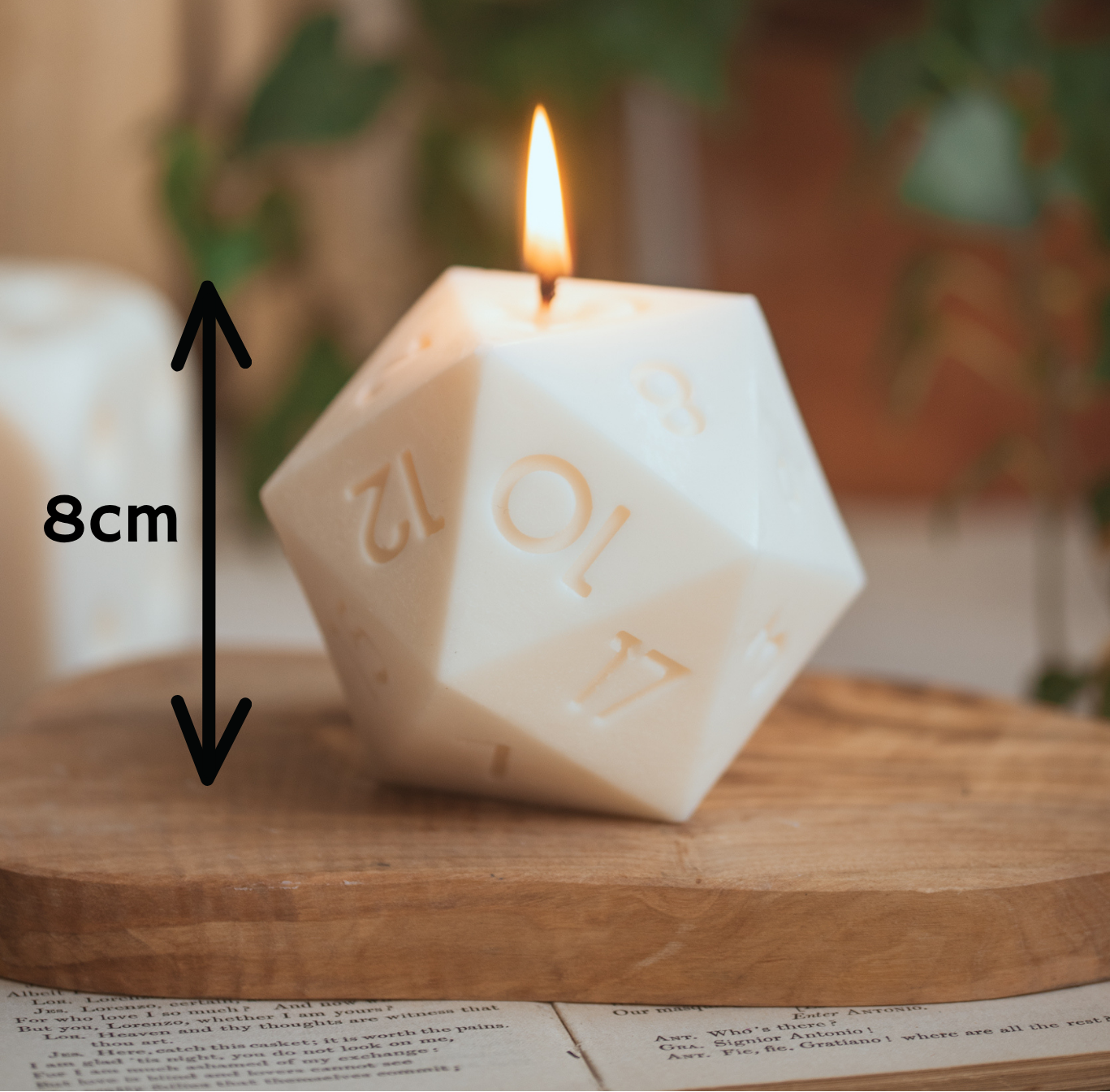 D20-shaped soy wax candle with height