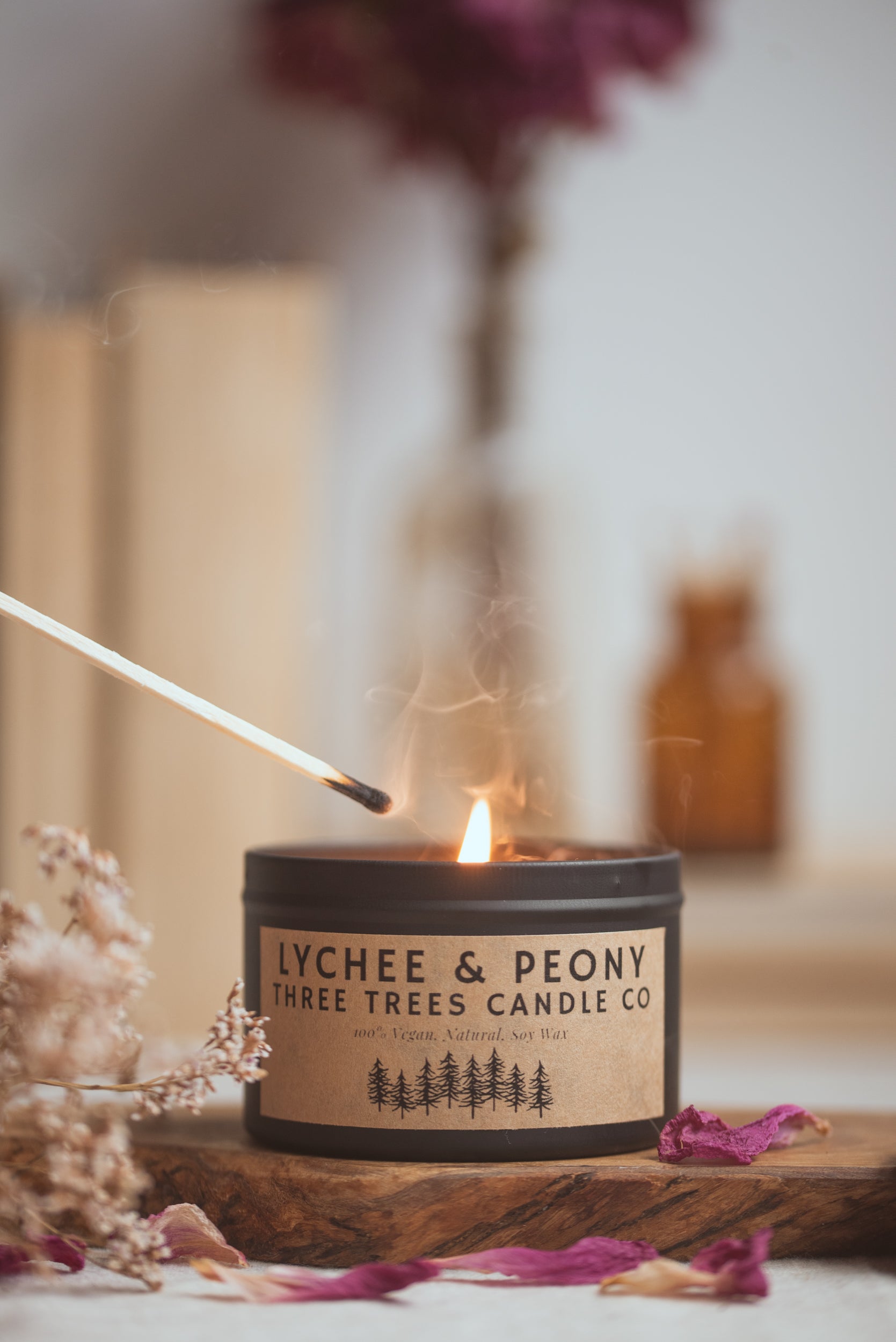 Lychee & Peony soy wax candle in black tin
