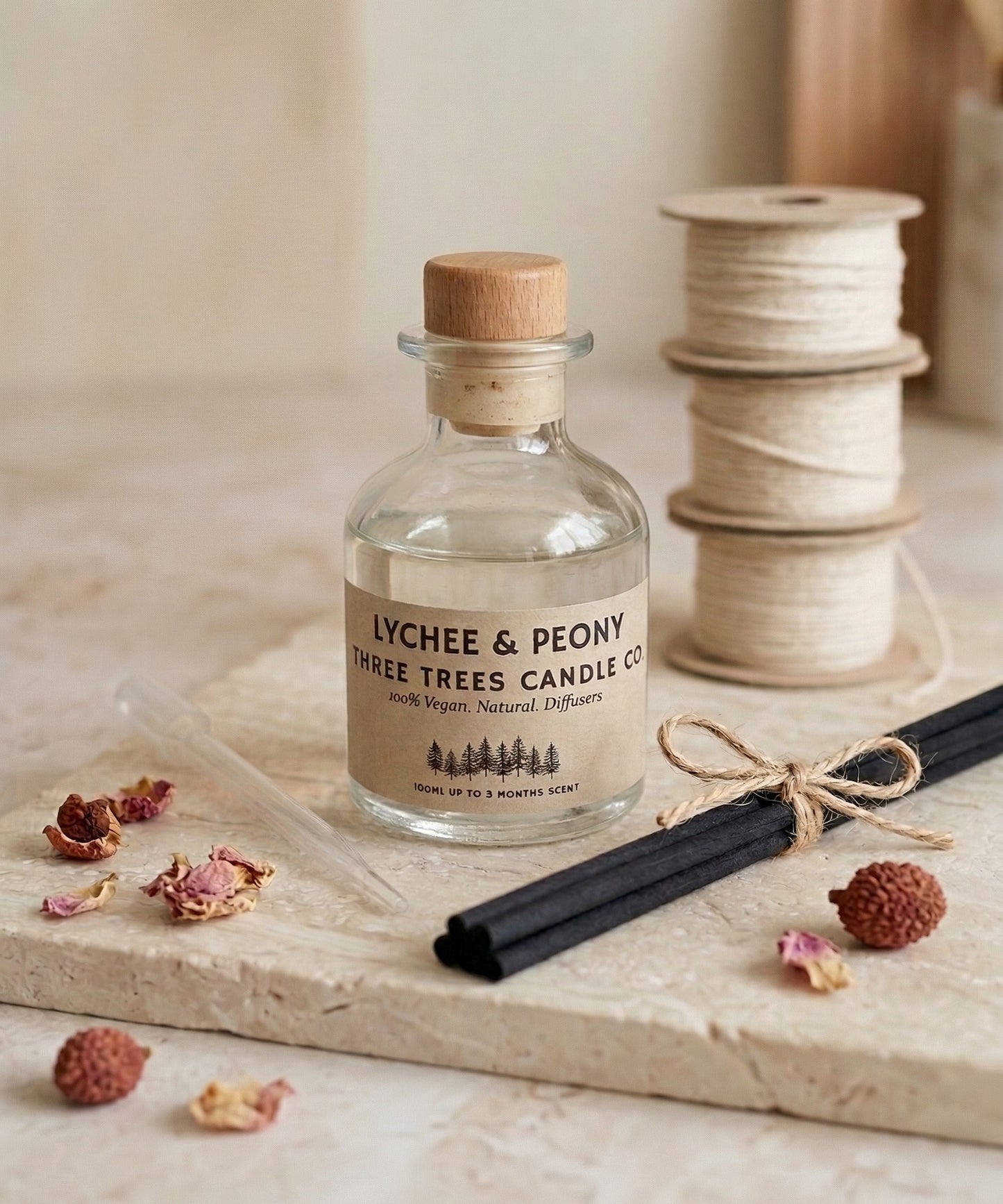 Lychee & Peony Scented Soy Wax Candle - Fruity & Floral