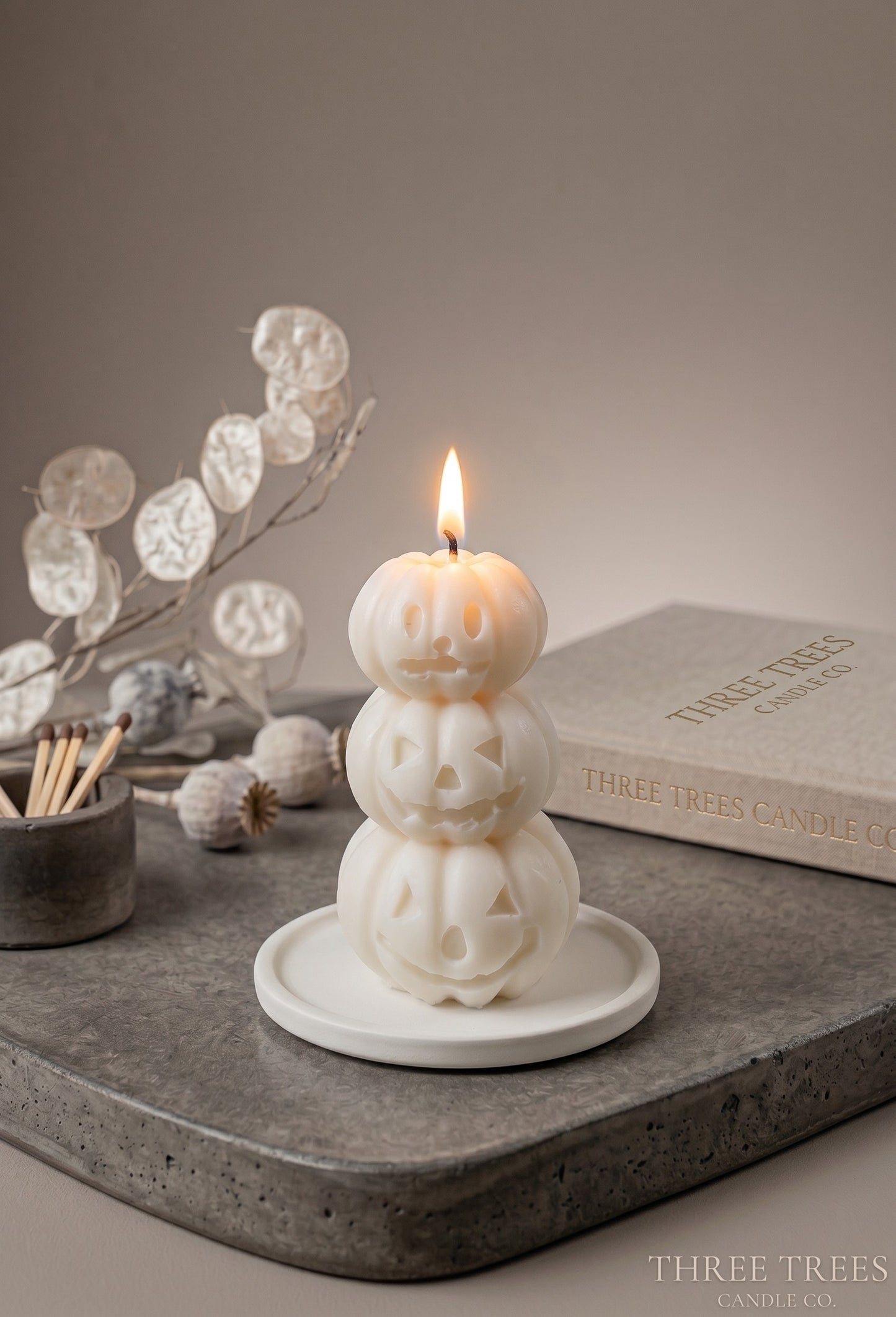 Pumpkin-Shaped Soy Wax Candle - Autumn & Decorative