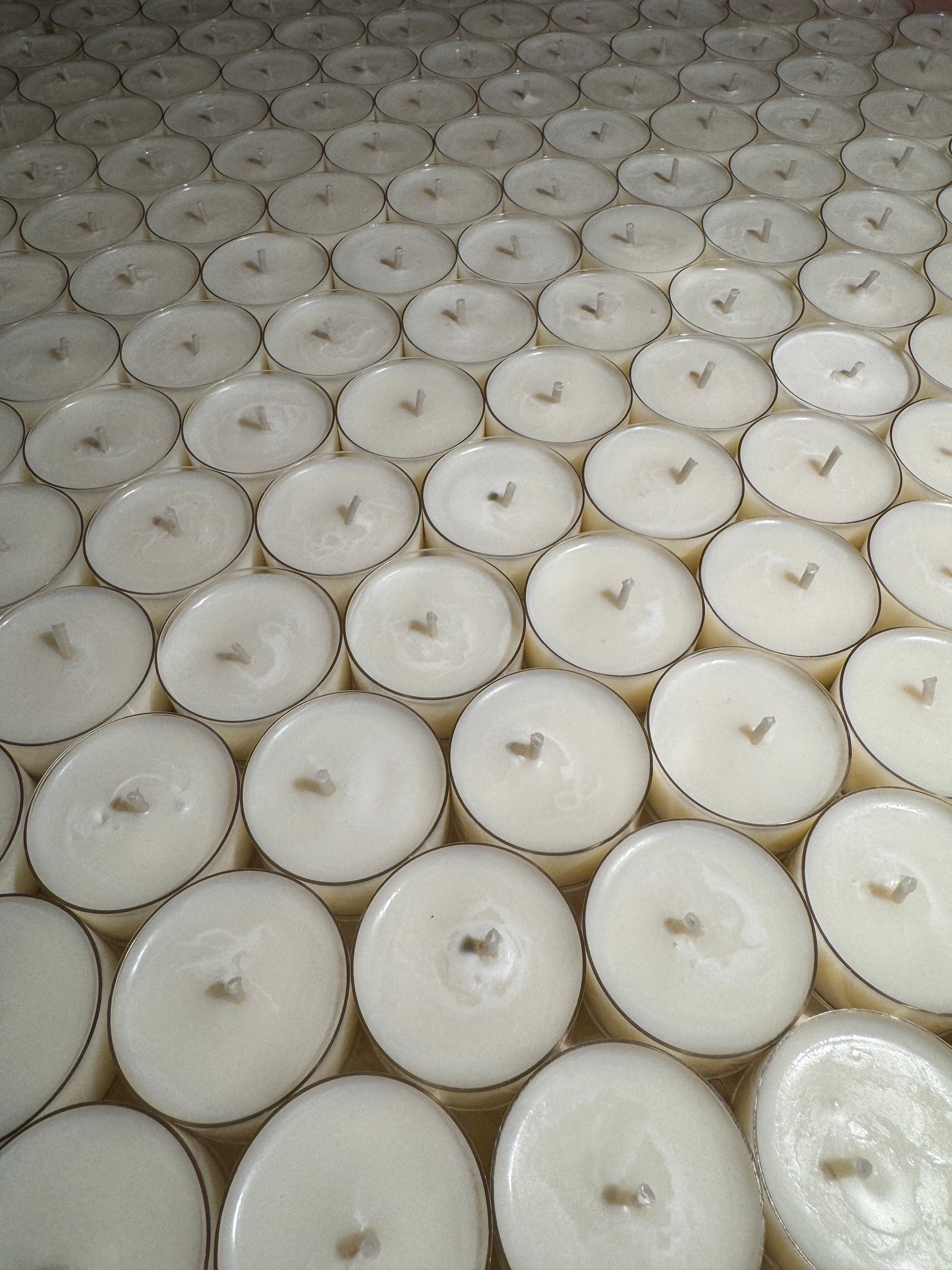Bulk pack of soy wax tea lights