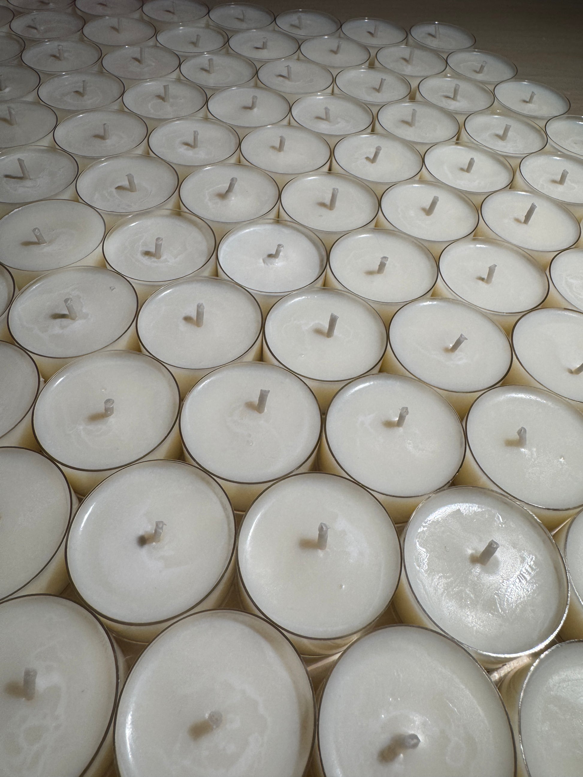 Packaging of soy wax tea lights